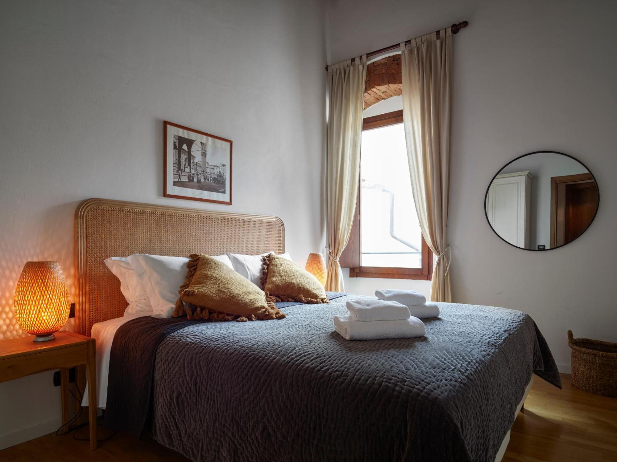 One Of A Kind Near The Duomo W/Balcony Palace Apt Firenze Kültér fotó