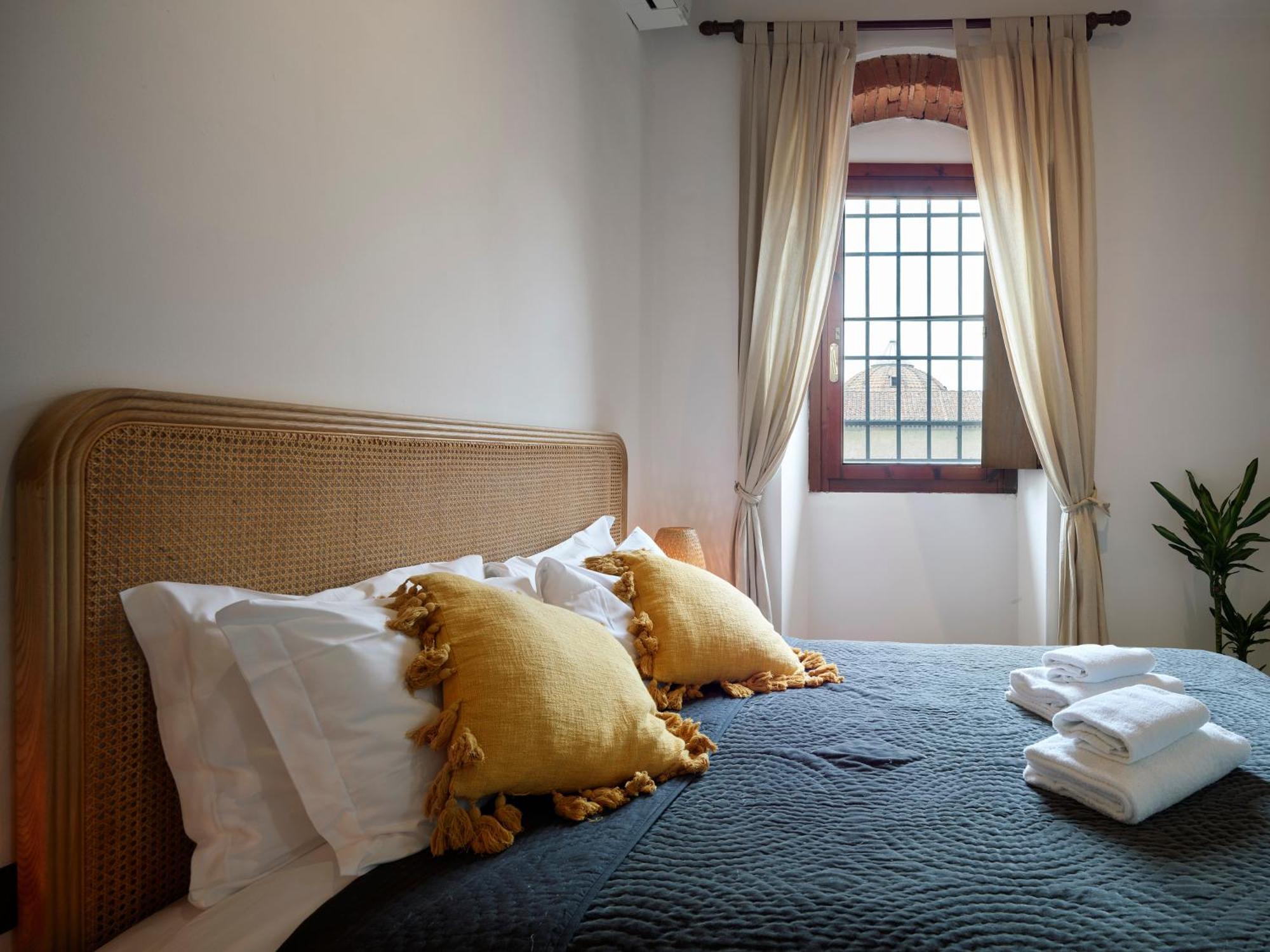 One Of A Kind Near The Duomo W/Balcony Palace Apt Firenze Kültér fotó