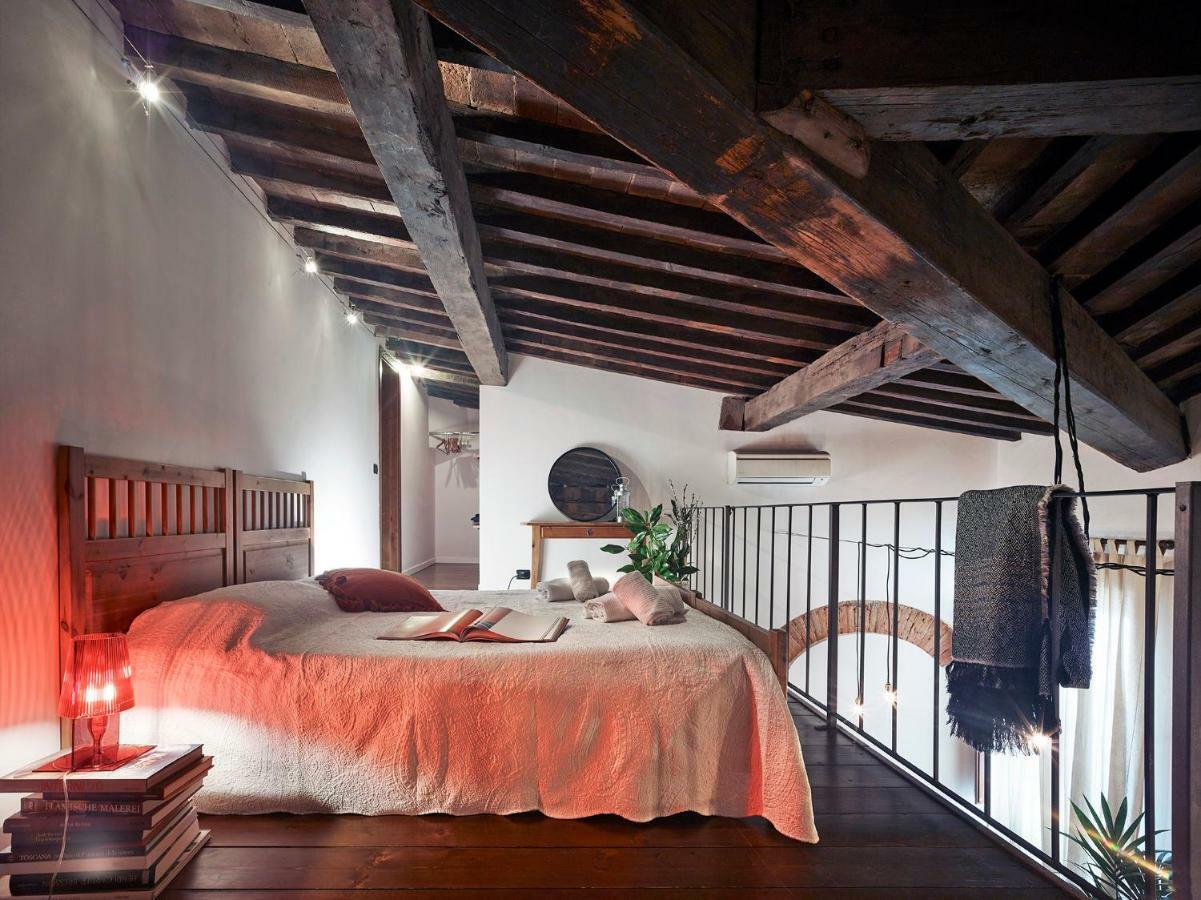 One Of A Kind Near The Duomo W/Balcony Palace Apt Firenze Kültér fotó